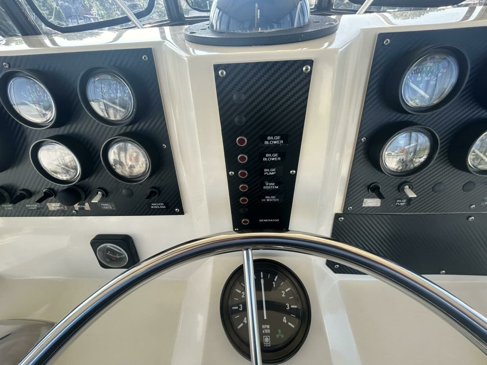 1986 Viking Boats 35 Convertible - Photo 29