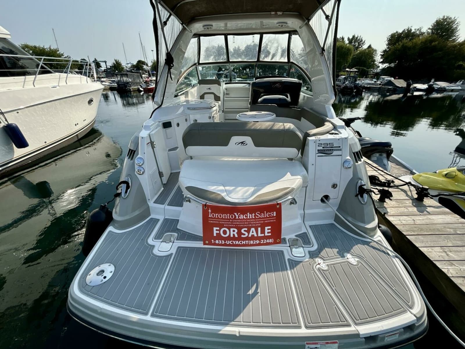 2018 Monterey 295 Sport Yacht - Photo 17