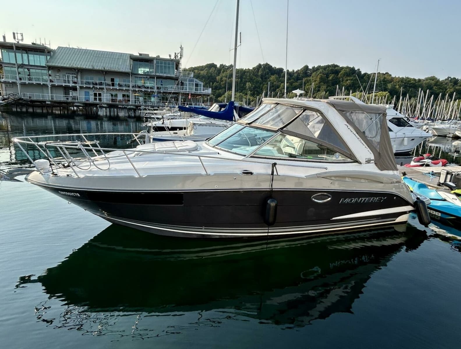 2018 Monterey 295 Sport Yacht - Photo 4