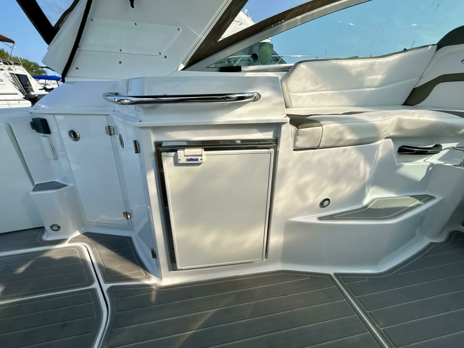 2018 Monterey 295 Sport Yacht - Photo 34