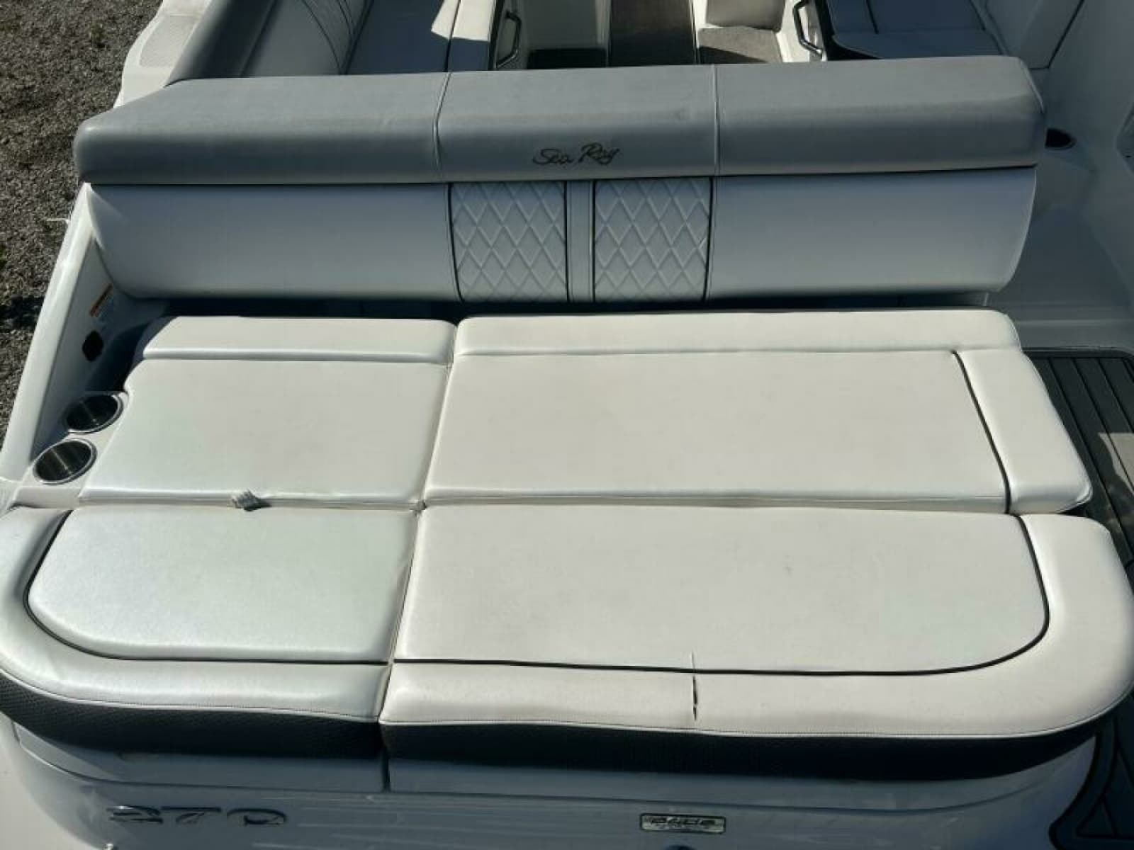 2016 Sea Ray 270 Sundeck - Photo 47