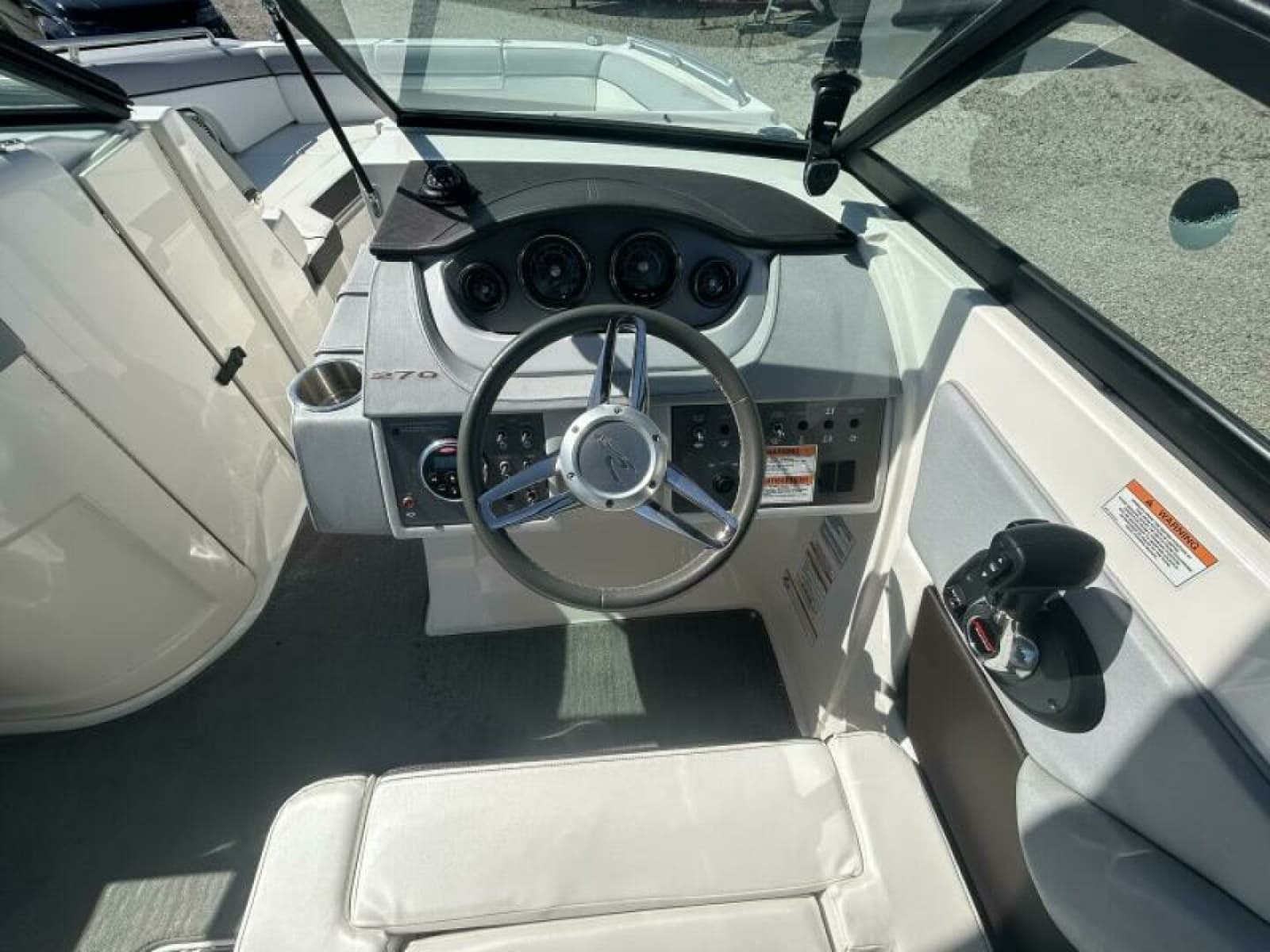 2016 Sea Ray 270 Sundeck - Photo 33