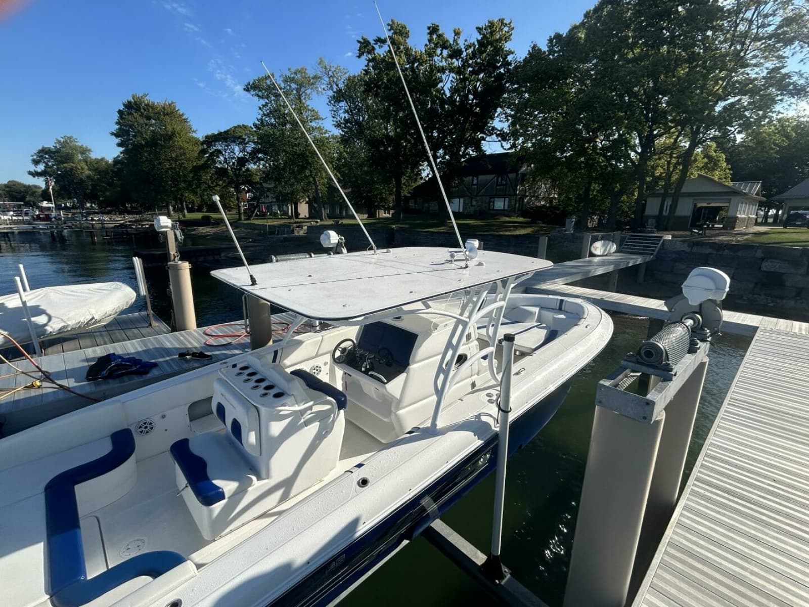 2016 Midnight Express 37 Open - Photo 15