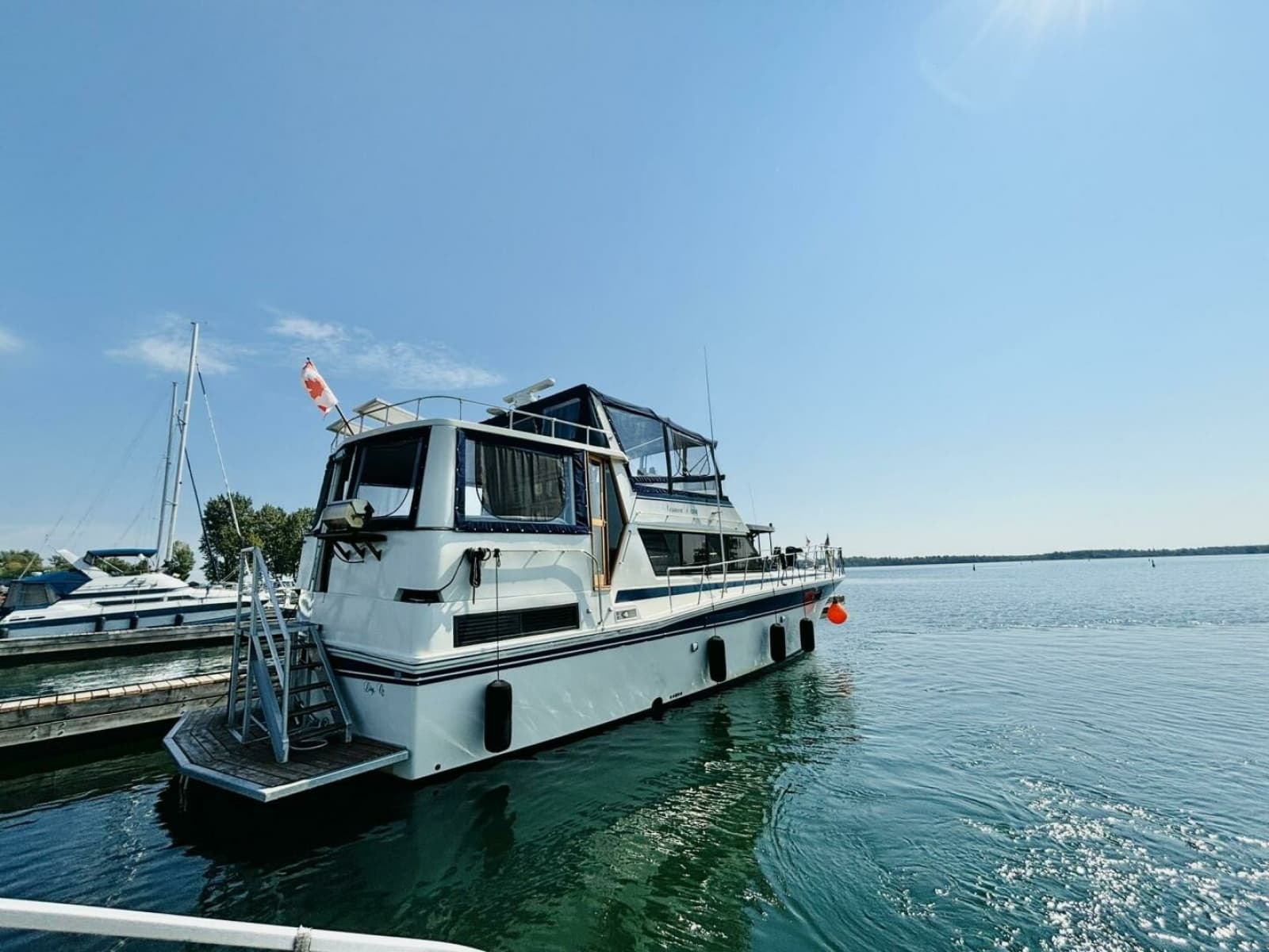 1984 Burns Craft 48 MY - Photo 8
