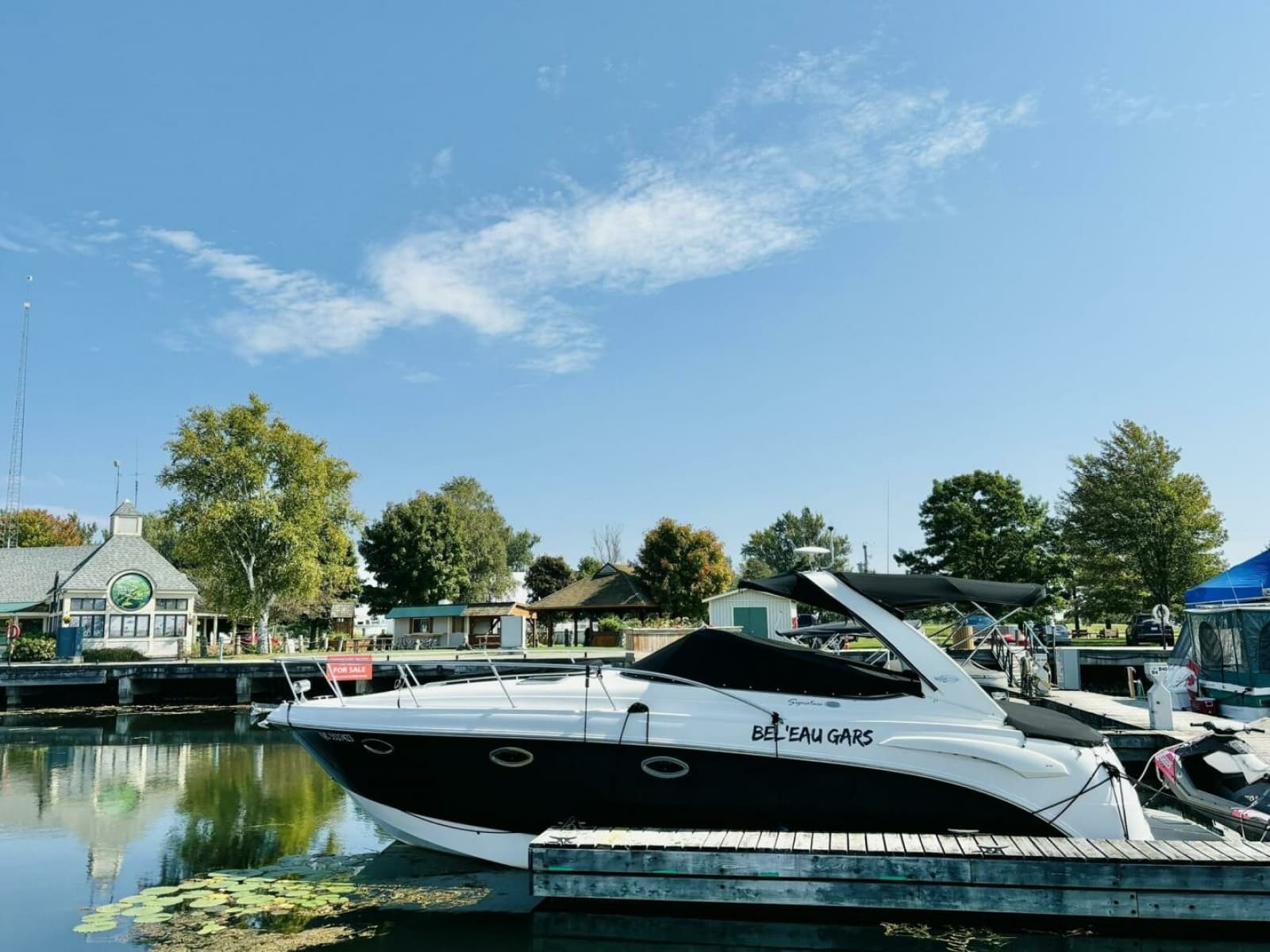 2008 Chaparral 330 Signature - Photo 1