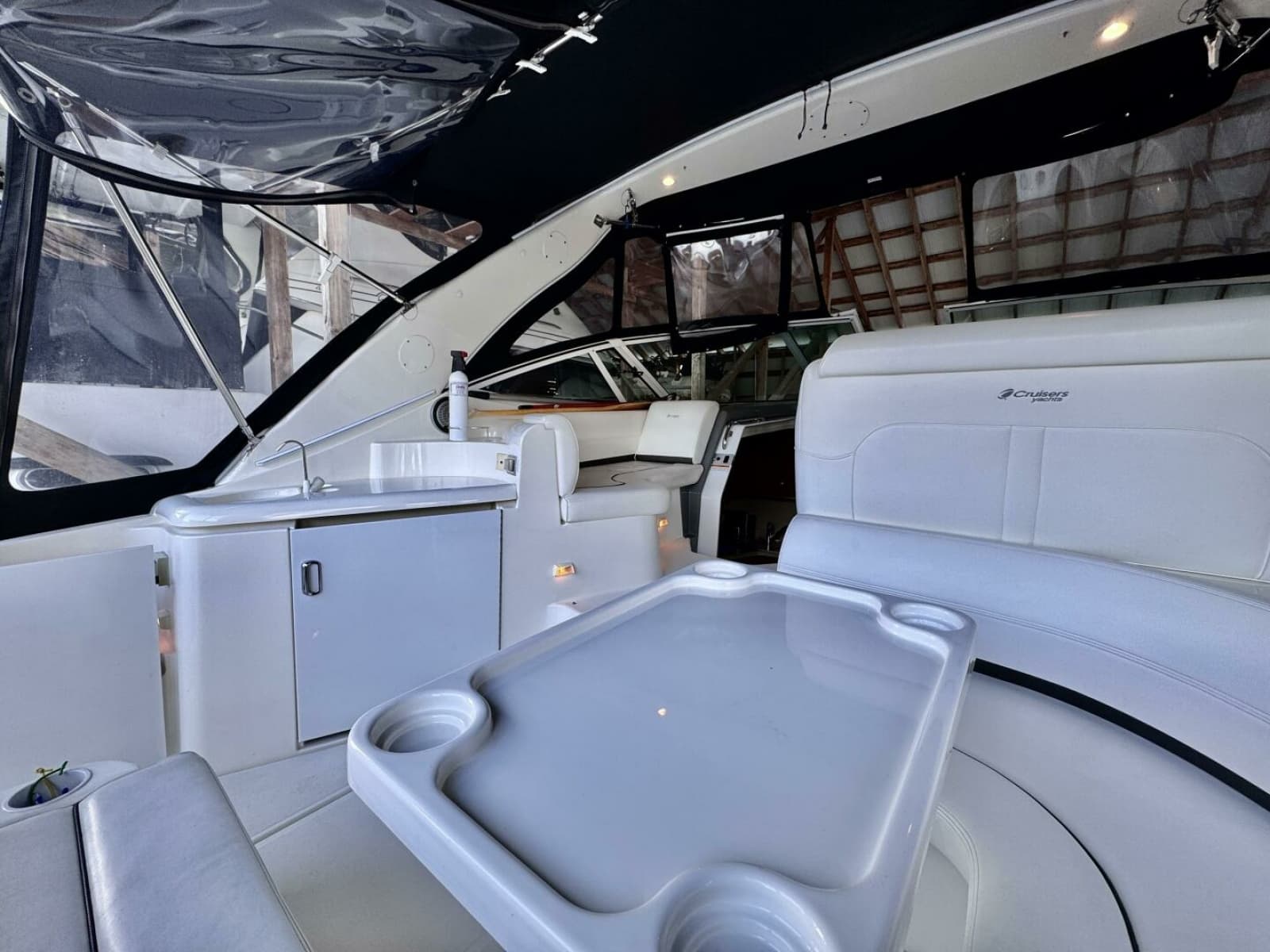 2006 Cruisers Yachts 340 Express - Photo 14