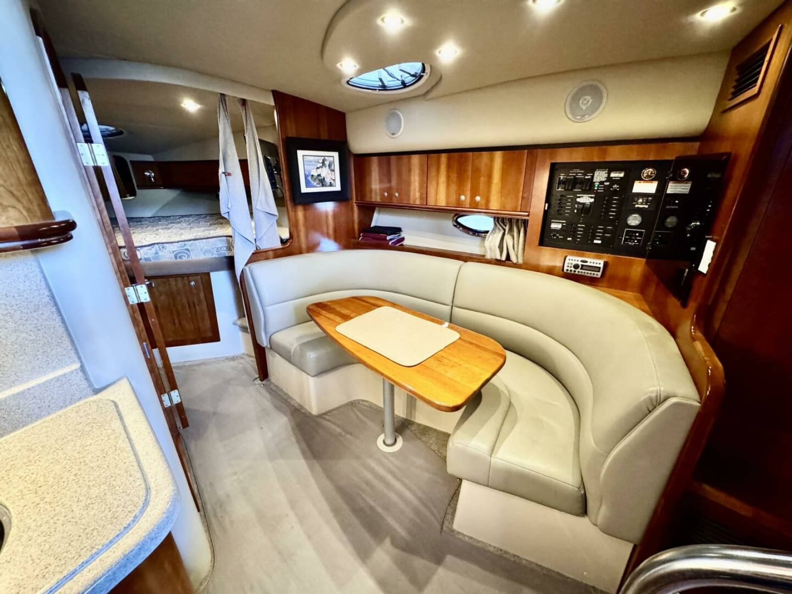 2006 Cruisers Yachts 340 Express - Photo 36