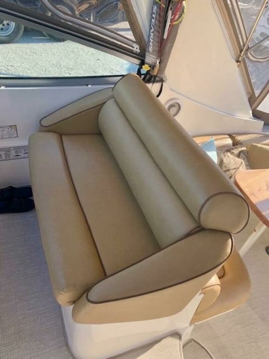 1998 Cruisers Yachts 3870 Express - Photo 8