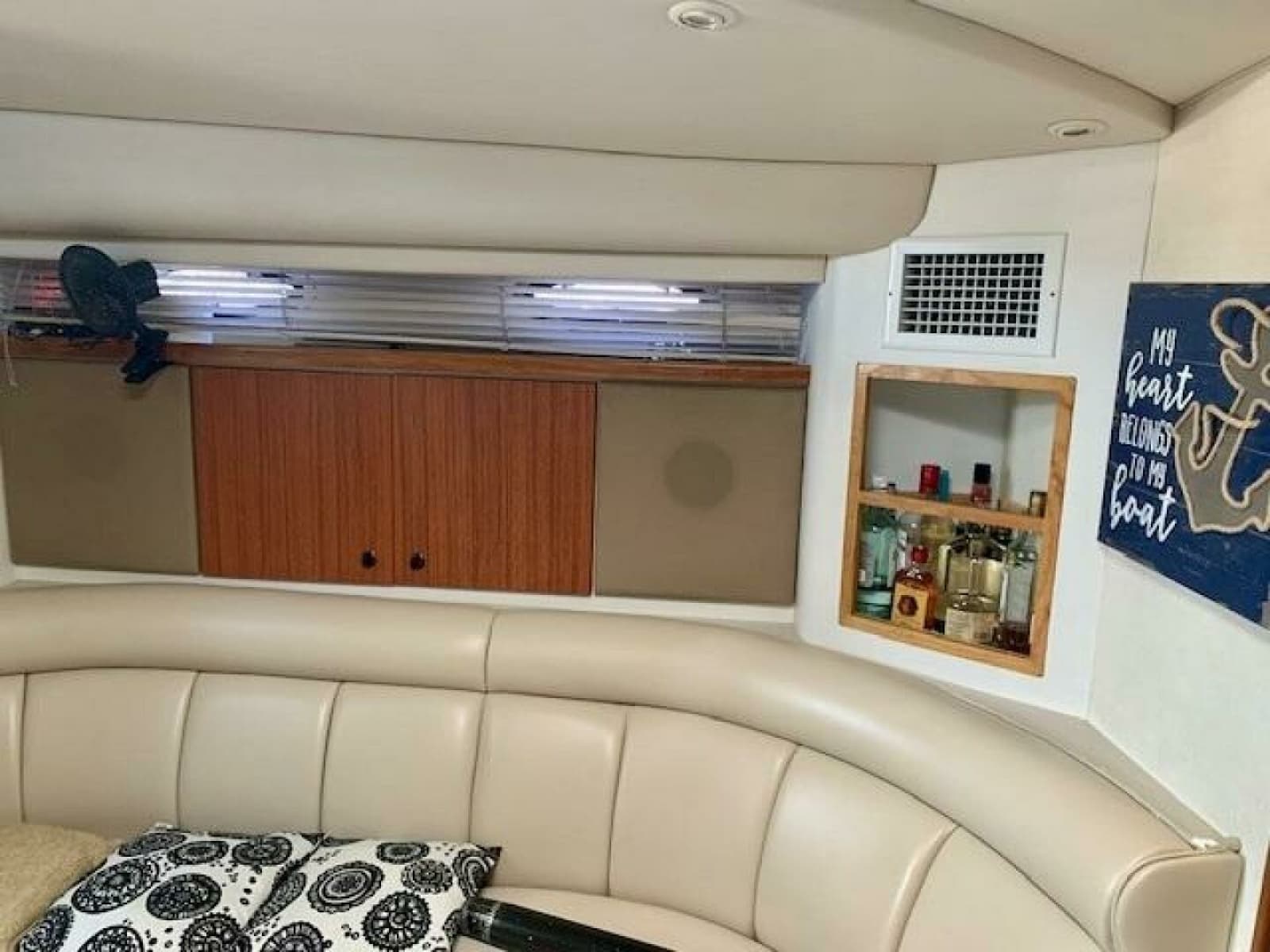 1998 Cruisers Yachts 3870 Express - Photo 12