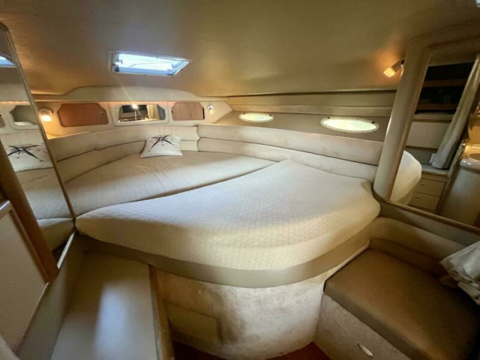 1999 Sea Ray 330 Sundancer - Photo 12