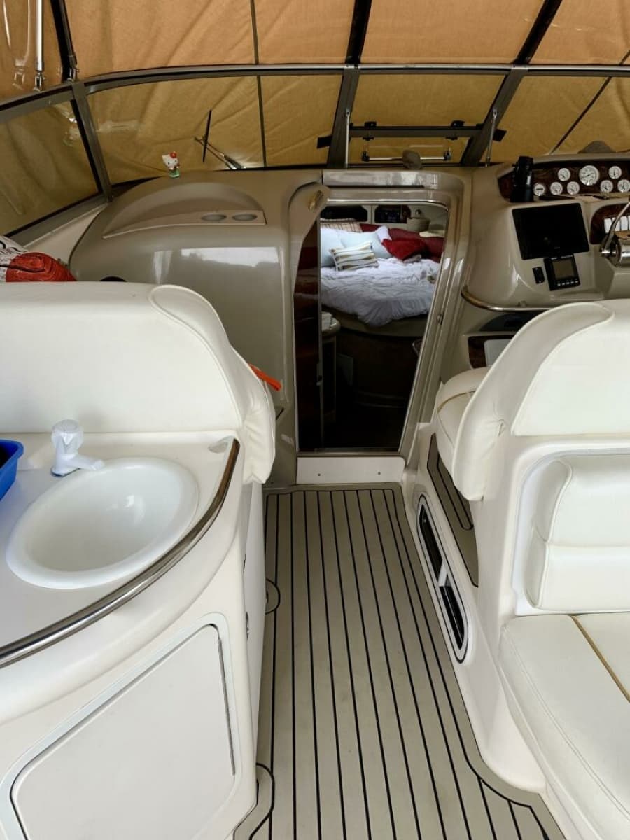 1999 Sea Ray 330 Sundancer - Photo 8