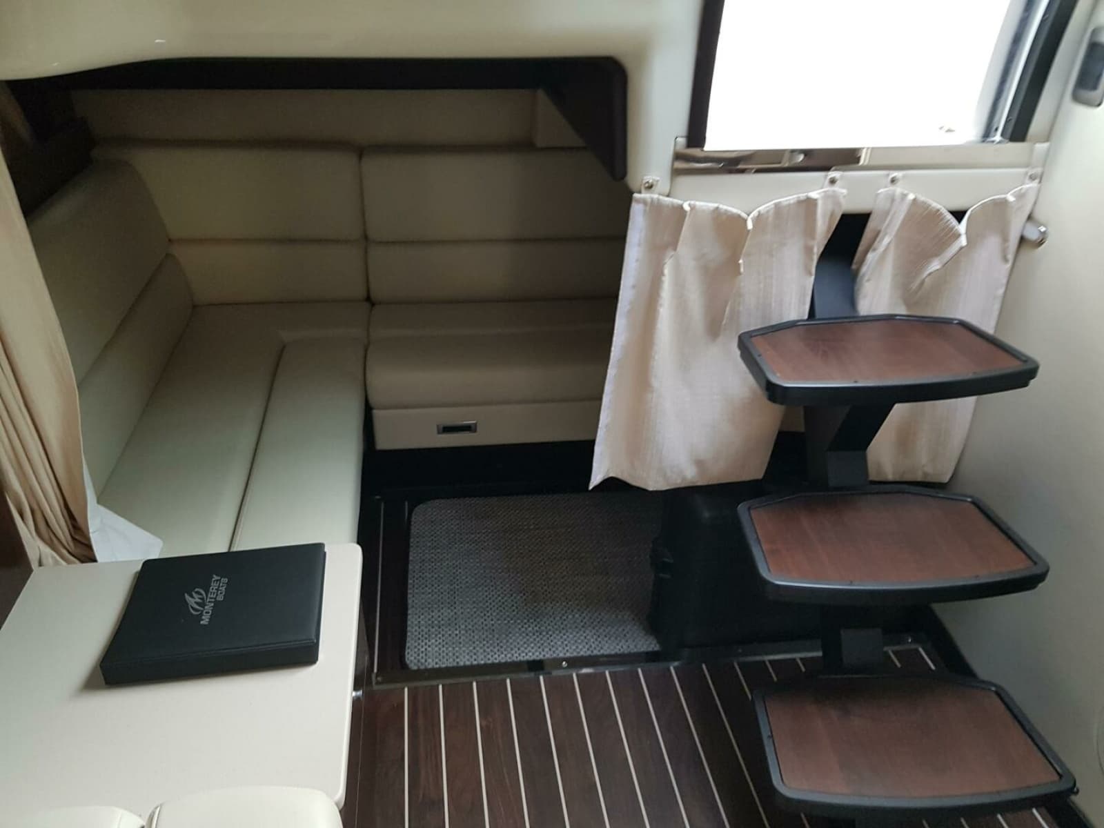 2013 Monterey 340 Sport Yacht - Photo 9