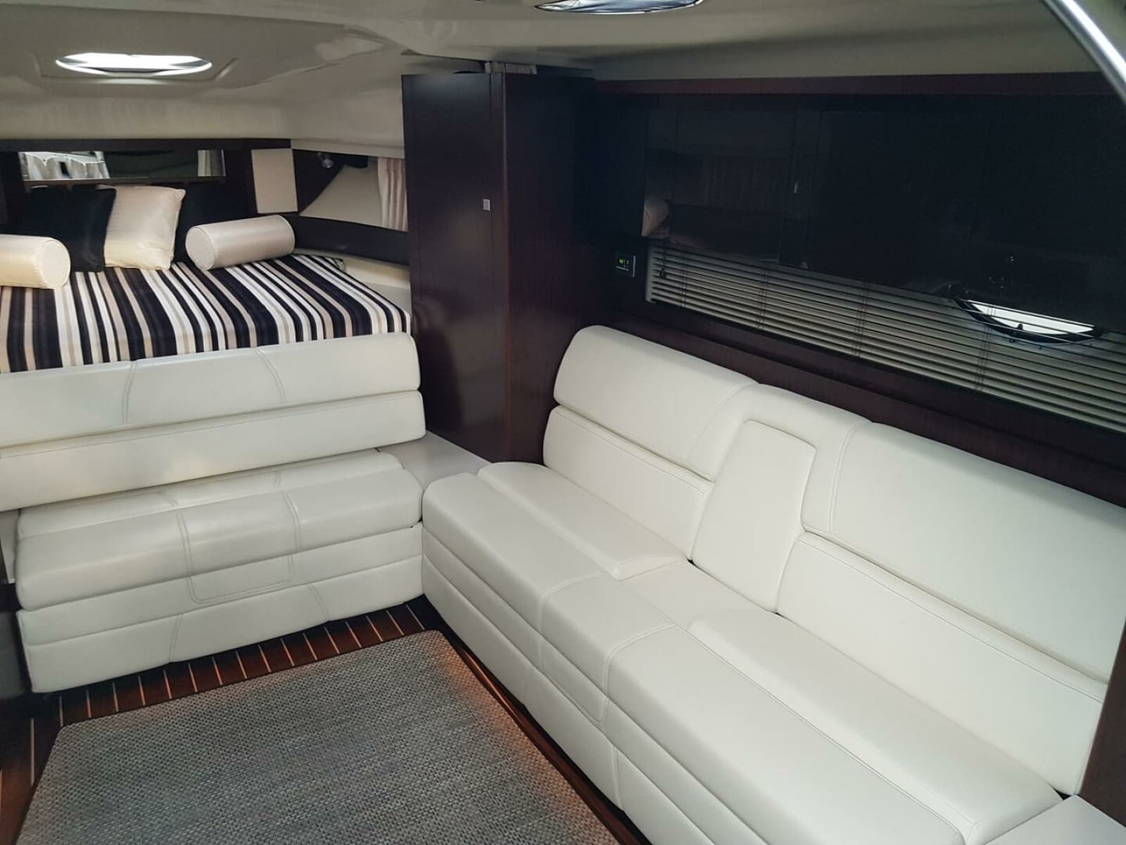 2013 Monterey 340 Sport Yacht - Photo 8