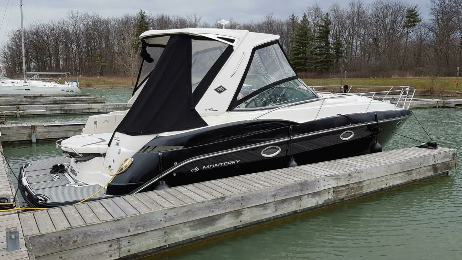 2013 Monterey 340 Sport Yacht - Photo 4