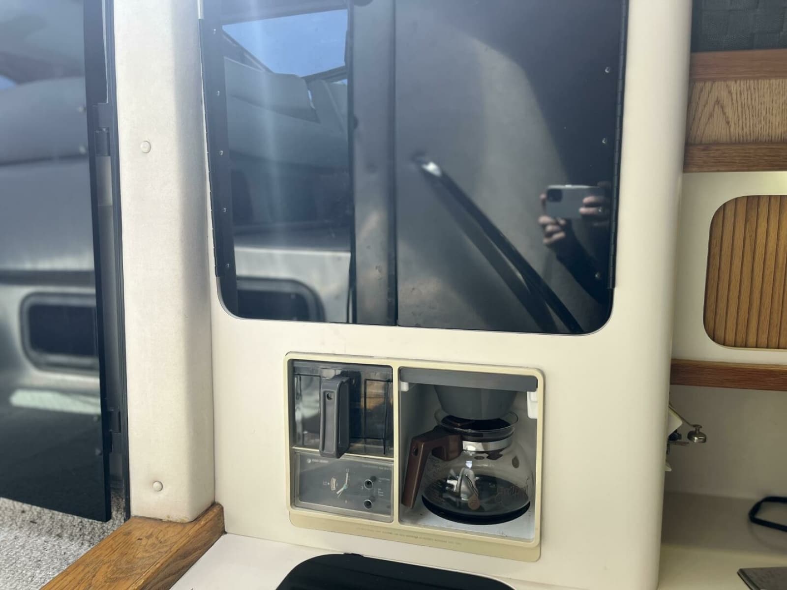 1992 Sea Ray 440 Sundancer - Photo 25