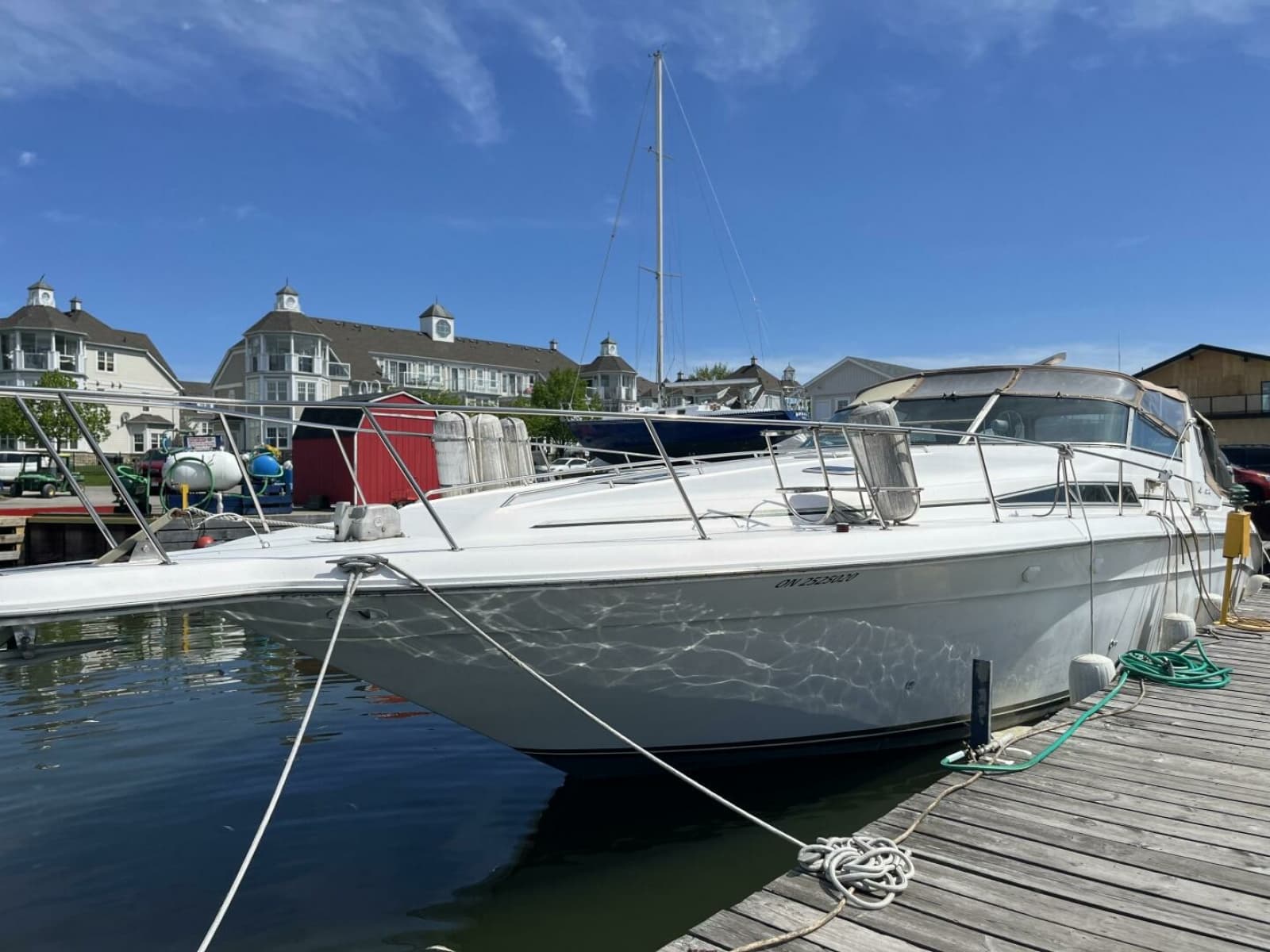1992 Sea Ray 440 Sundancer - Photo 2