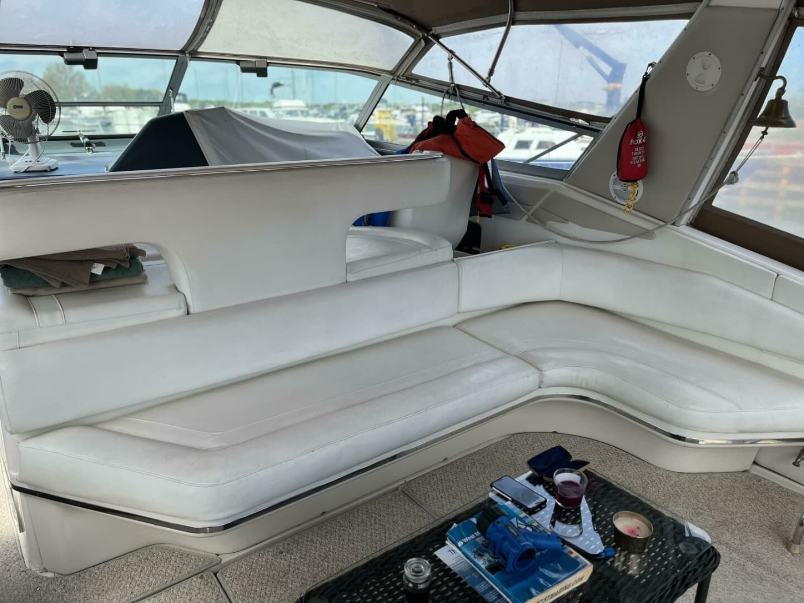 1992 Sea Ray 440 Sundancer - Photo 9