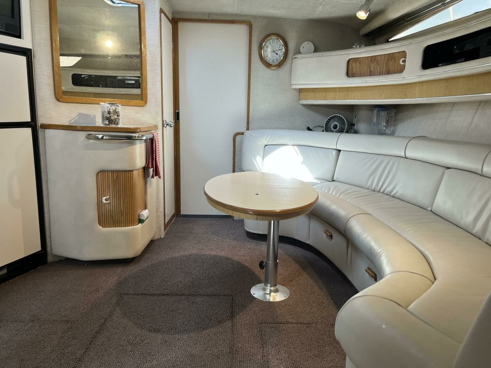 1992 Sea Ray 440 Sundancer - Photo 28
