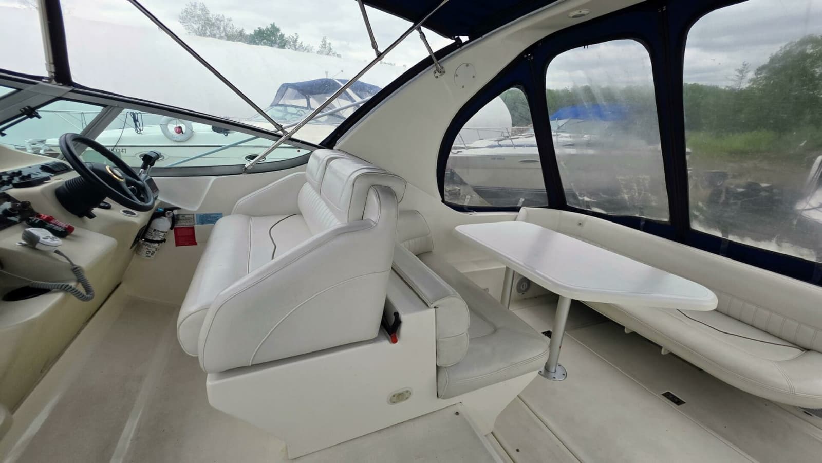 1999 Cruisers Yachts 3375 Esprit - Photo 14