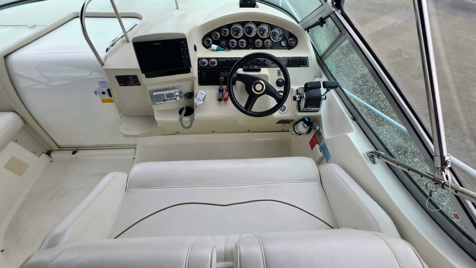 1999 Cruisers Yachts 3375 Esprit - Photo 15