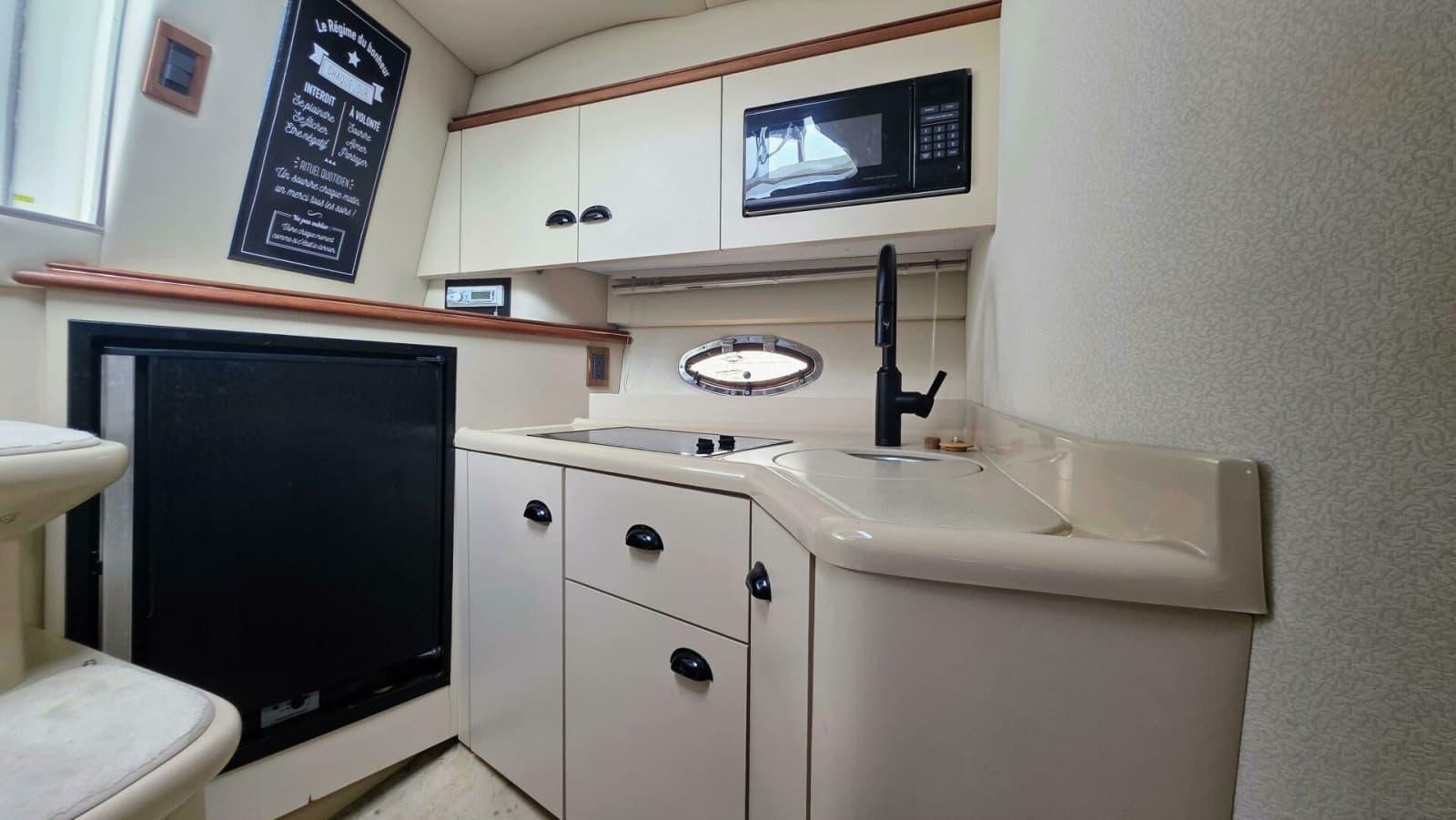 1999 Cruisers Yachts 3375 Esprit - Photo 24