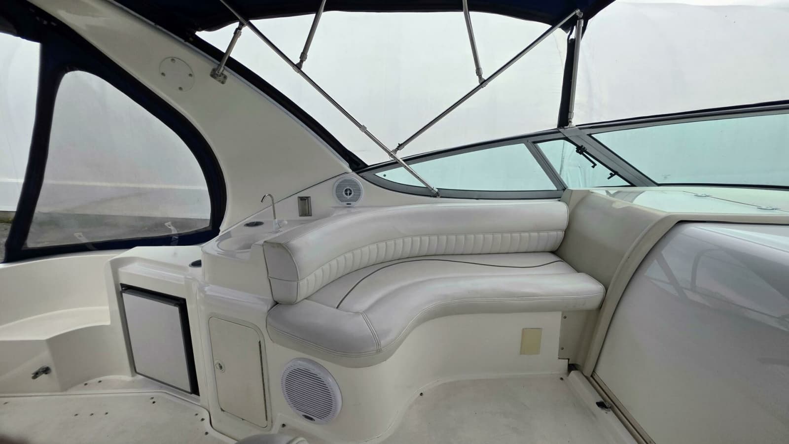 1999 Cruisers Yachts 3375 Esprit - Photo 13