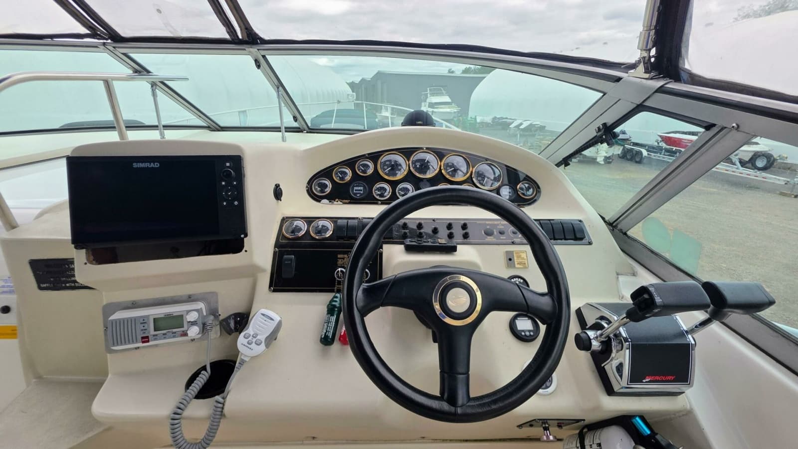 1999 Cruisers Yachts 3375 Esprit - Photo 17