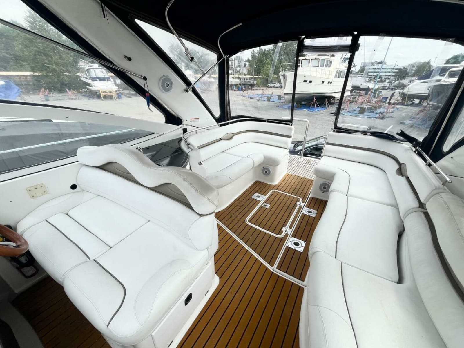 2006 Doral 330SE - Photo 10