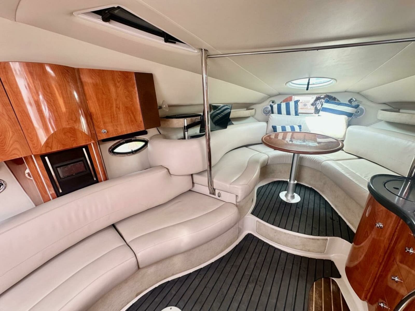 2006 Doral 330SE - Photo 23