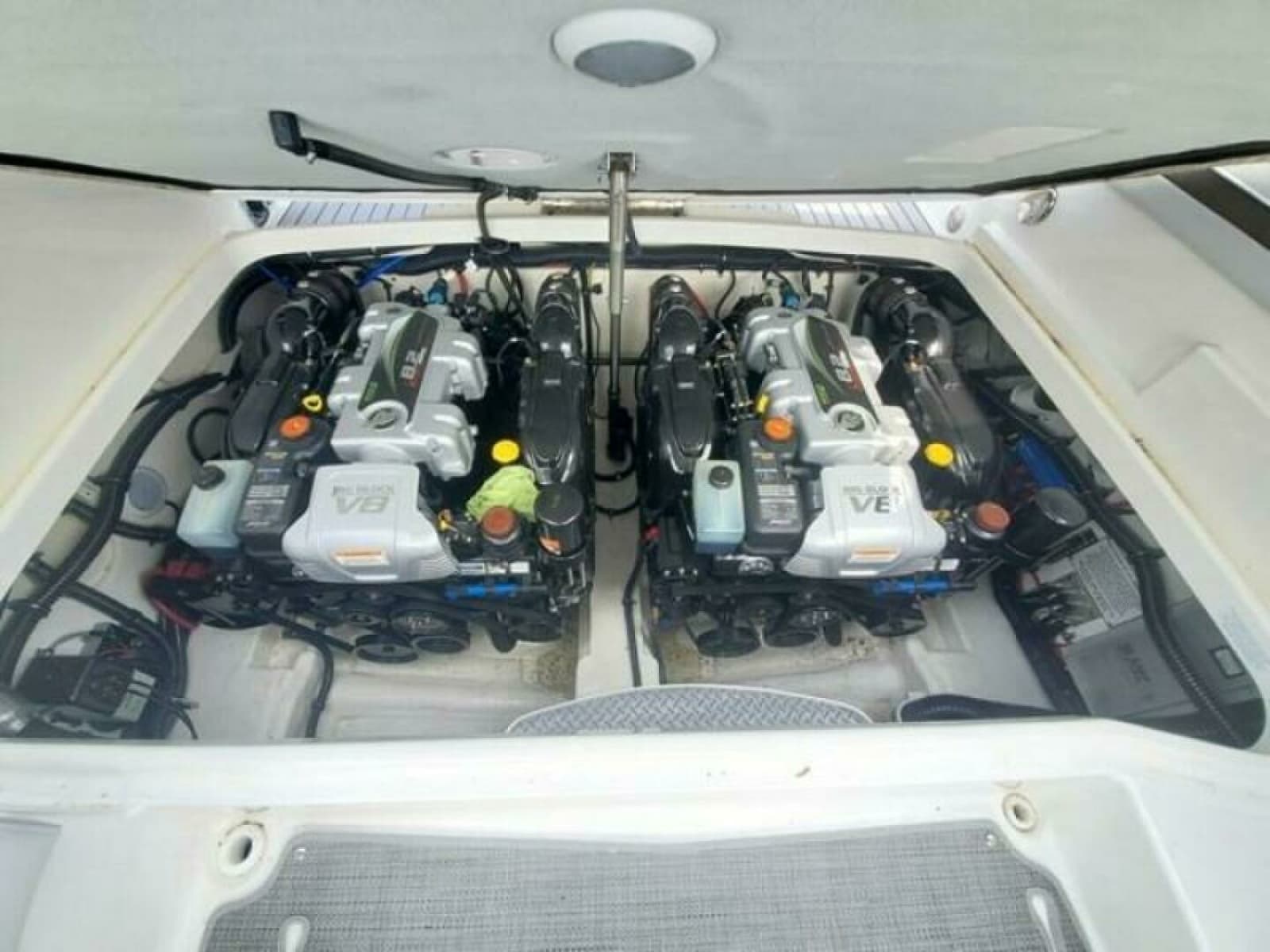 2017 Formula 310SS - Photo 62