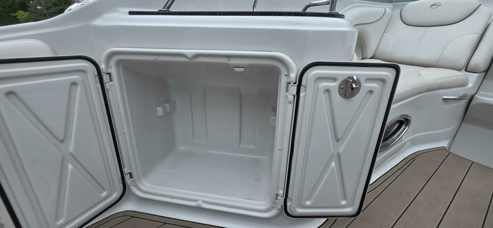 2005 Crownline 250CR - Photo 10