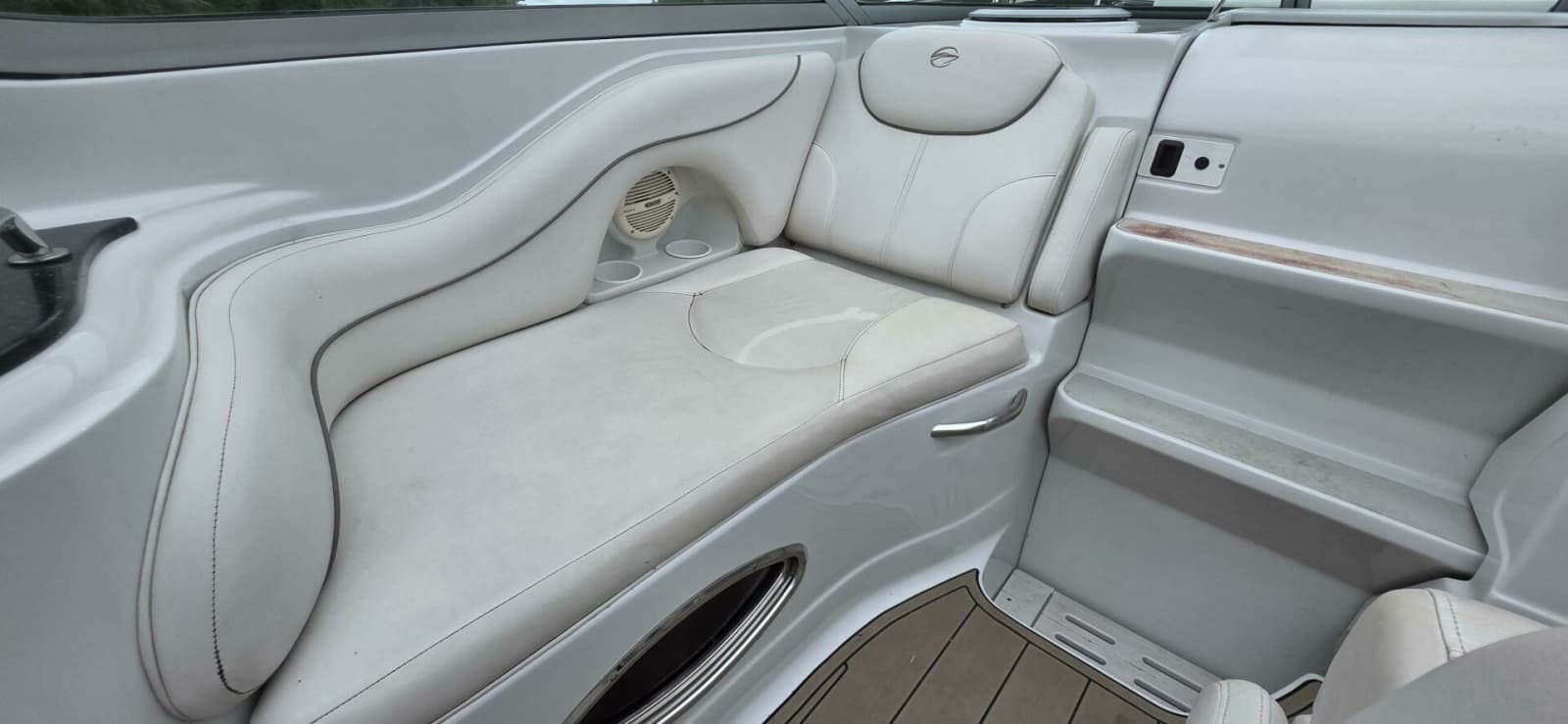 2005 Crownline 250CR - Photo 12