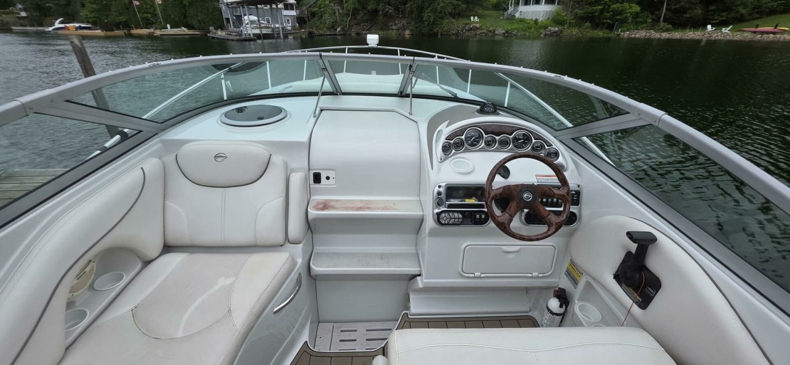 2005 Crownline 250CR - Photo 11