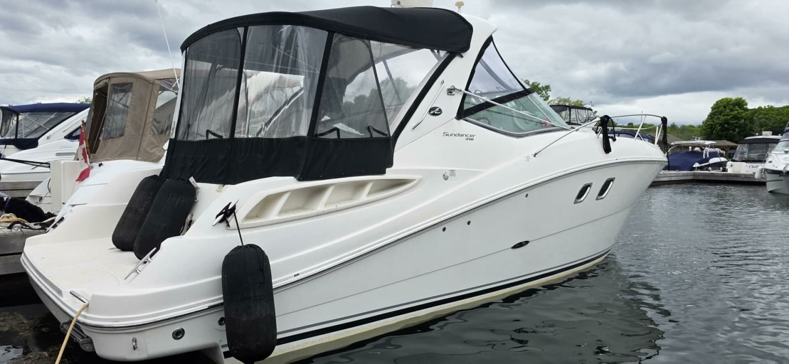 2009 Sea Ray 310 Sundancer - Photo 2