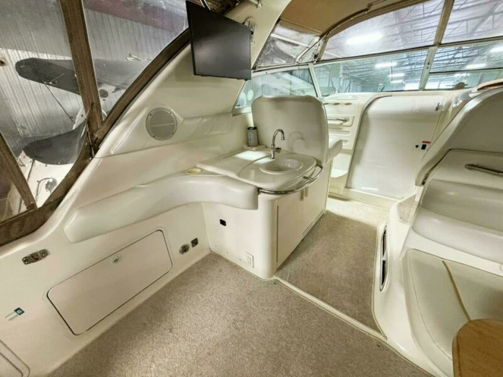 1995 Sea Ray 370 Sundancer - Photo 9