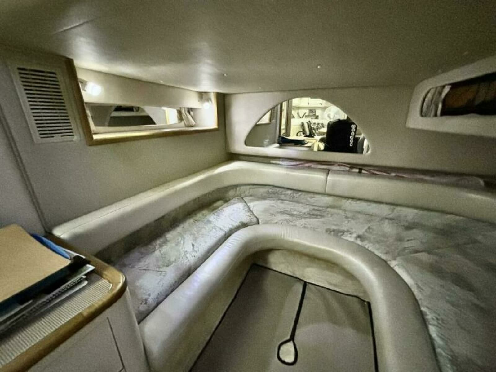 1995 Sea Ray 370 Sundancer - Photo 26