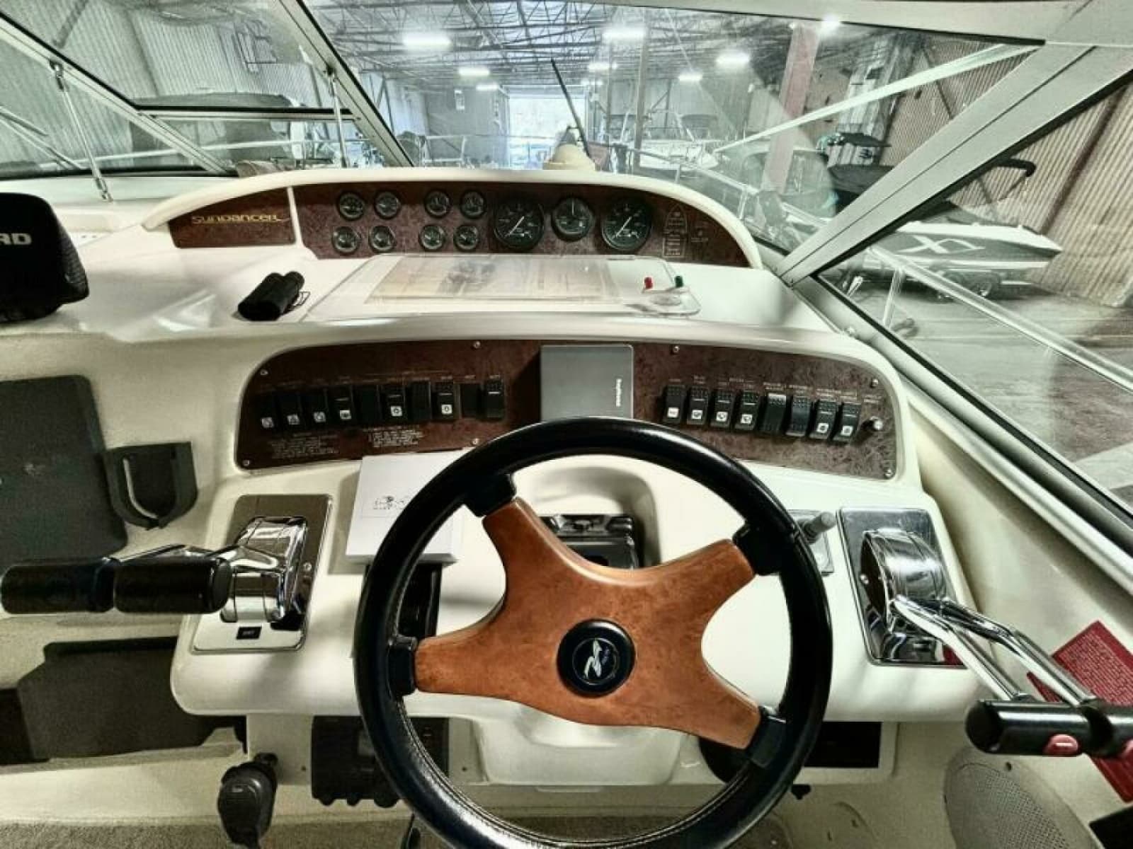 1995 Sea Ray 370 Sundancer - Photo 18