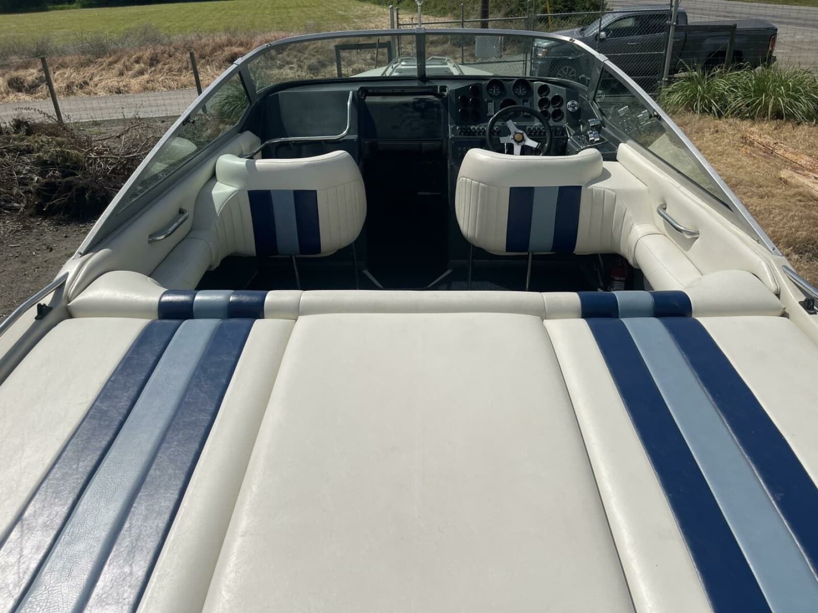 1987 Sea Ray Pachanga 32 - Photo 11