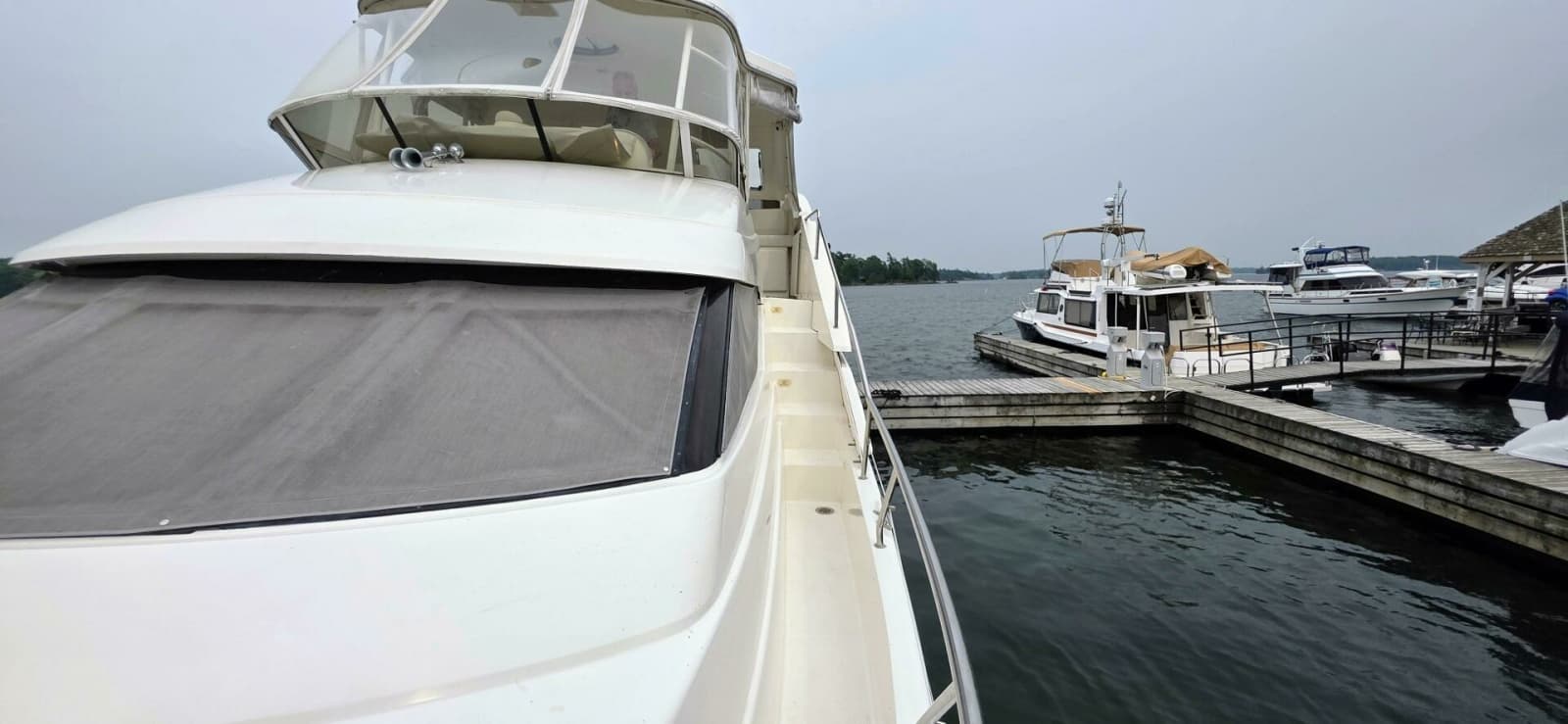 2000 Silverton 453 Motor Yacht - Photo 17
