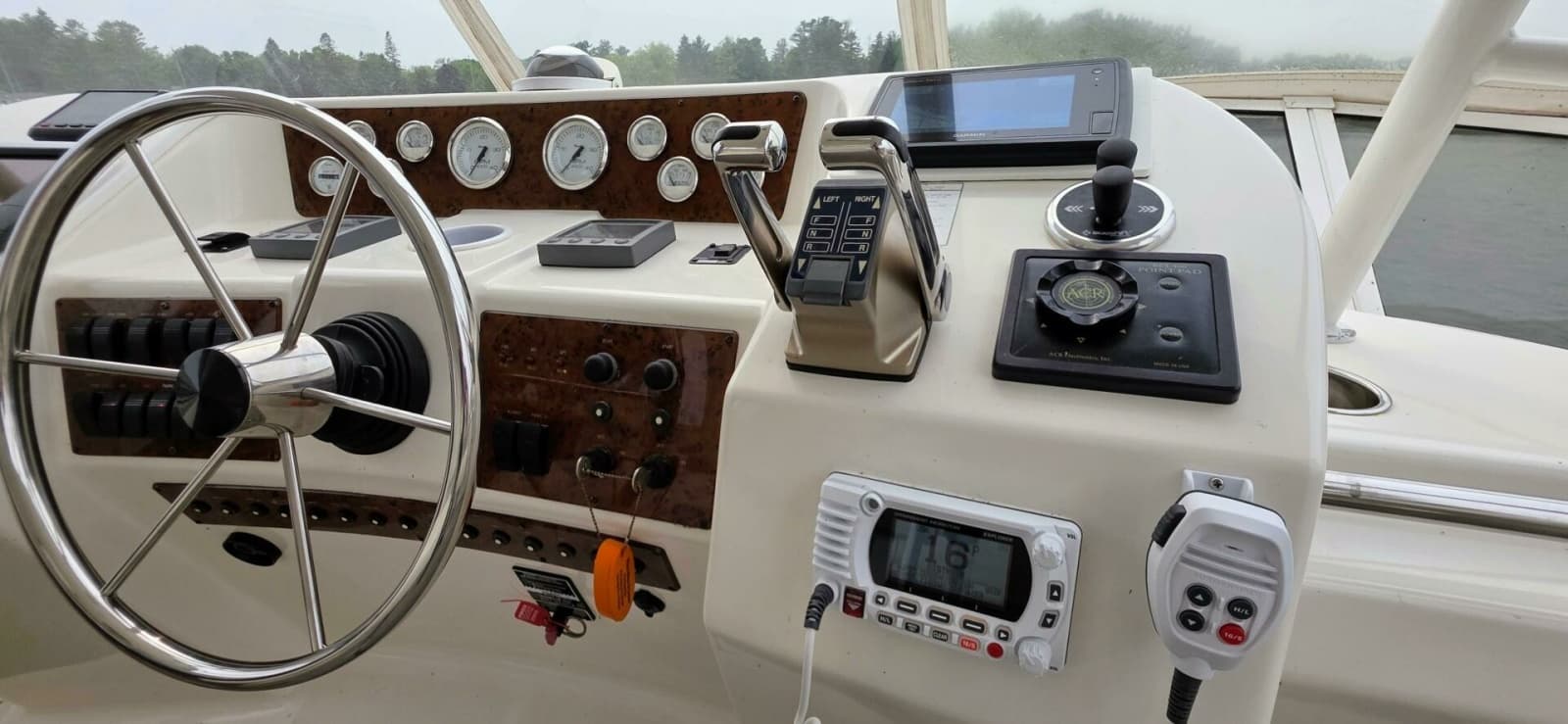 2000 Silverton 453 Motor Yacht - Photo 28