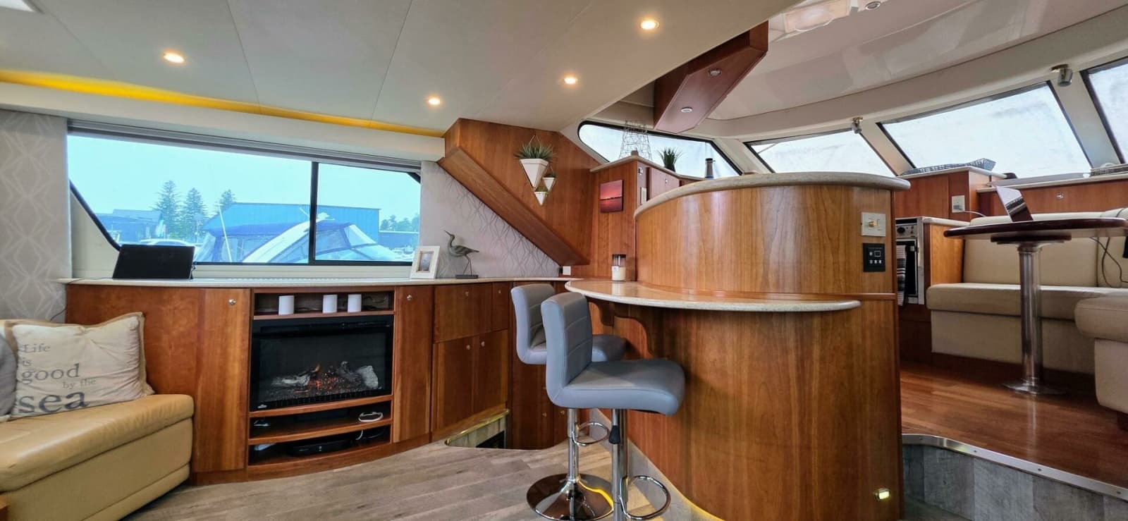 2000 Silverton 453 Motor Yacht - Photo 33
