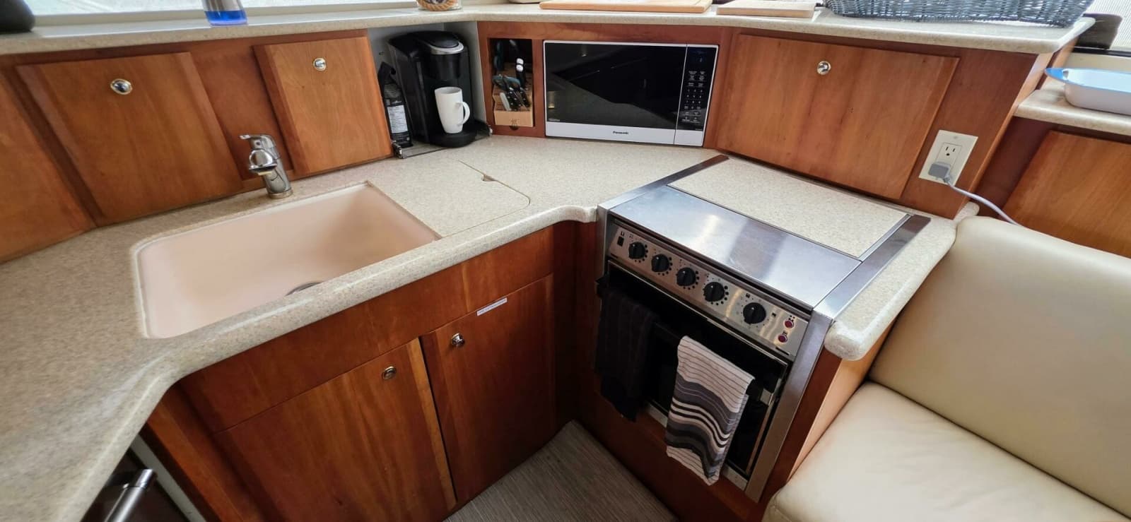 2000 Silverton 453 Motor Yacht - Photo 38