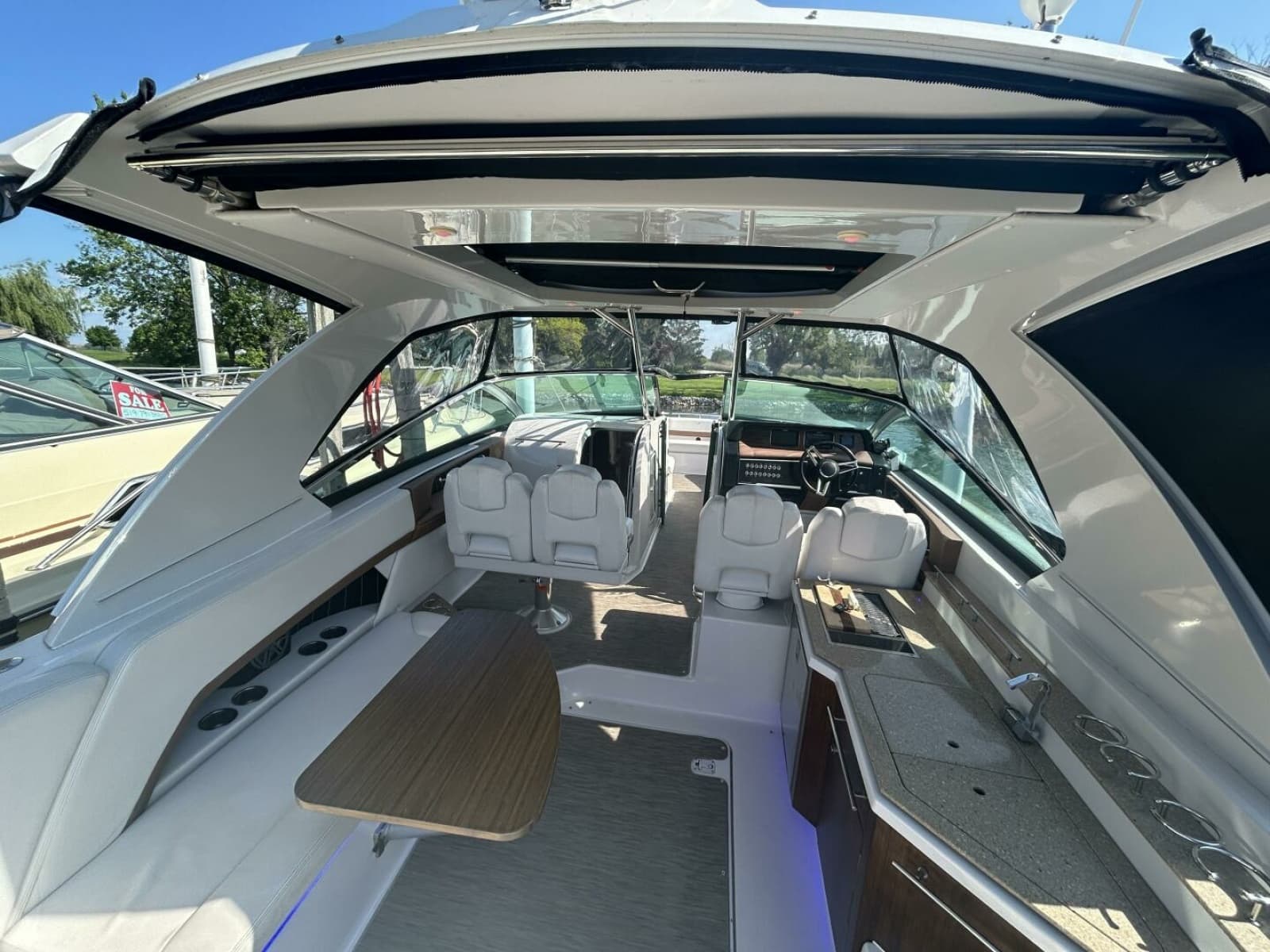 2017 Four Winns H350 - Photo 12