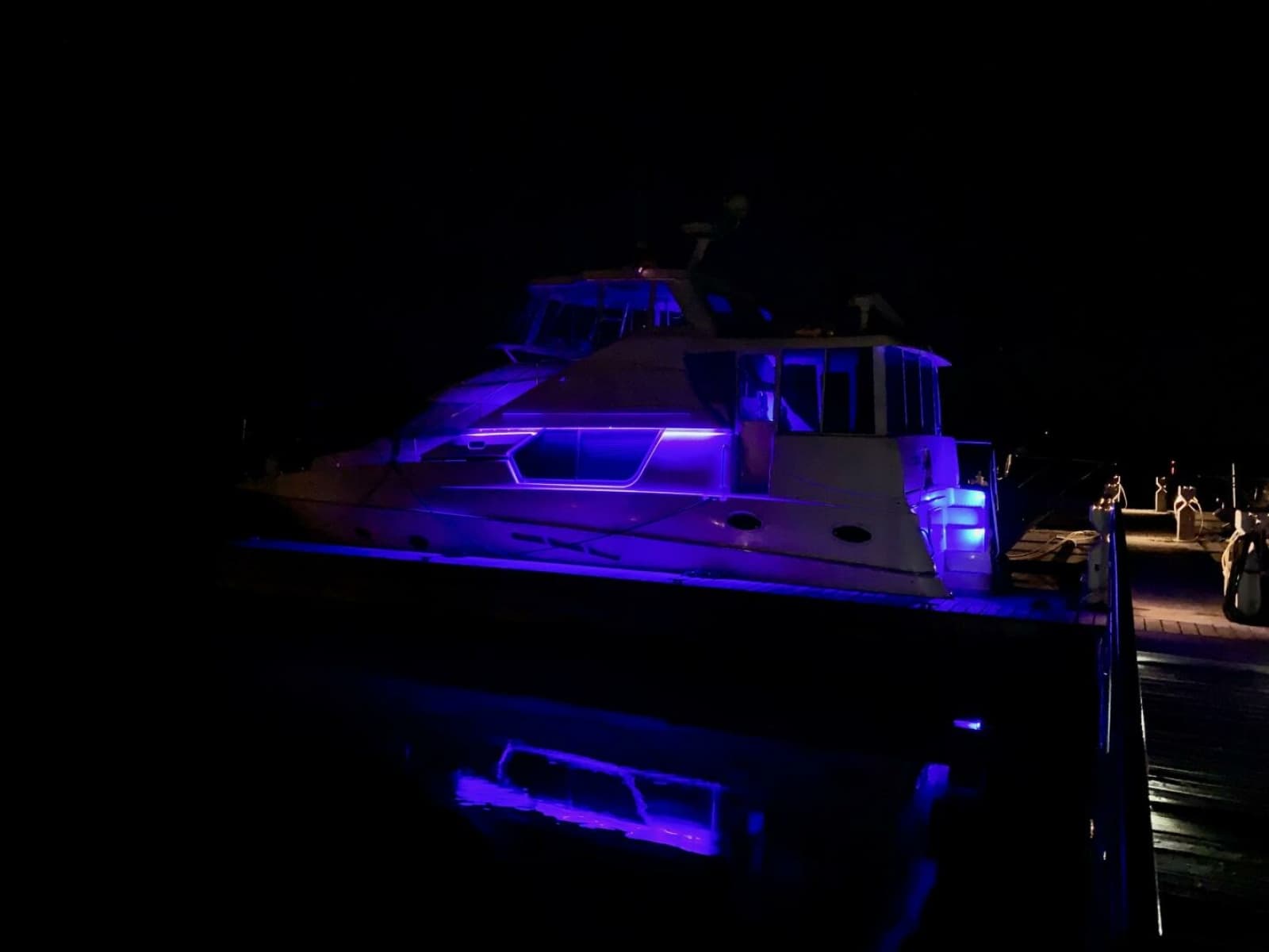 2000 Silverton 453 Motor Yacht - Photo 3