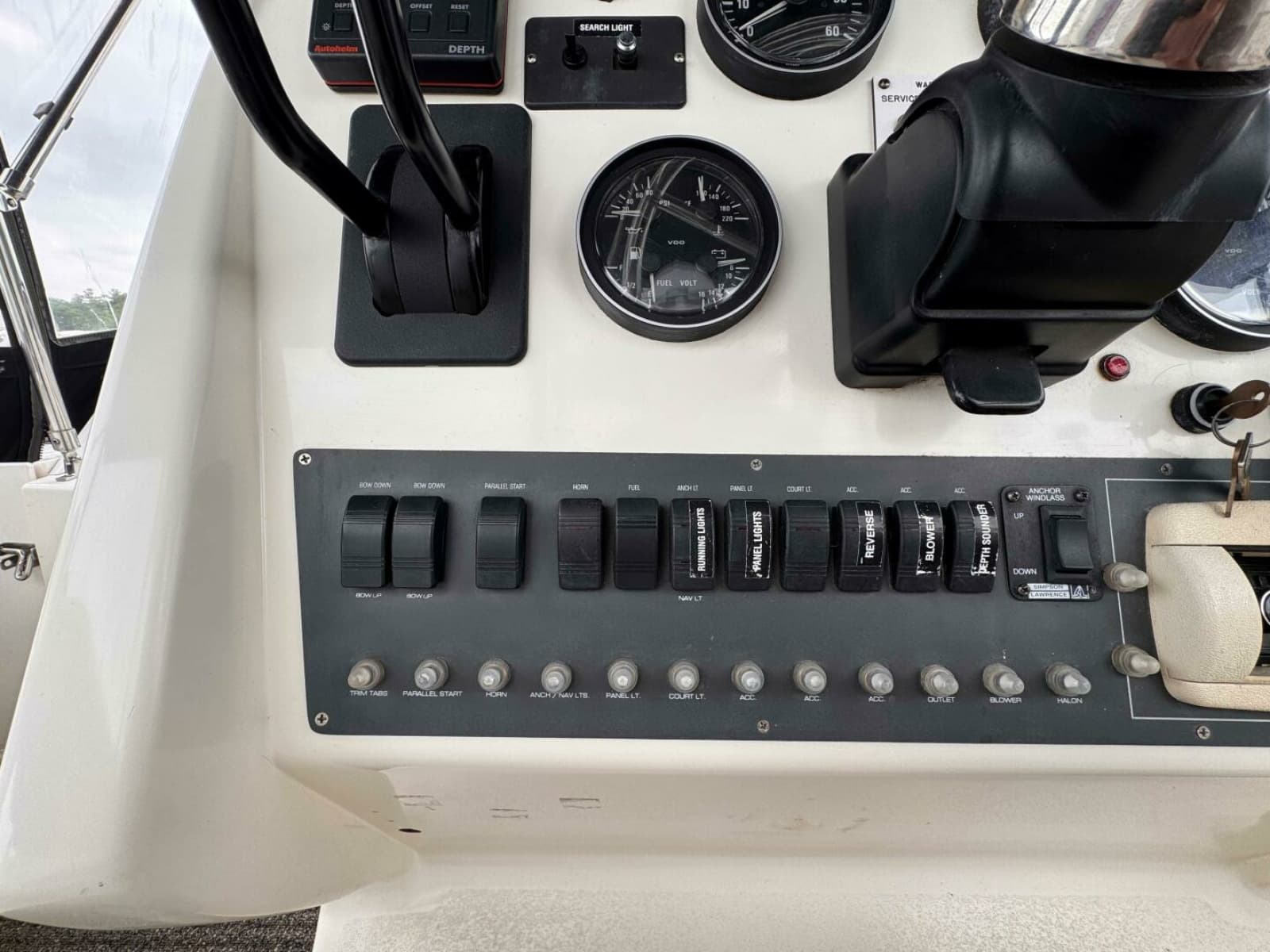1997 Silverton 352 Motor Yacht - Photo 16