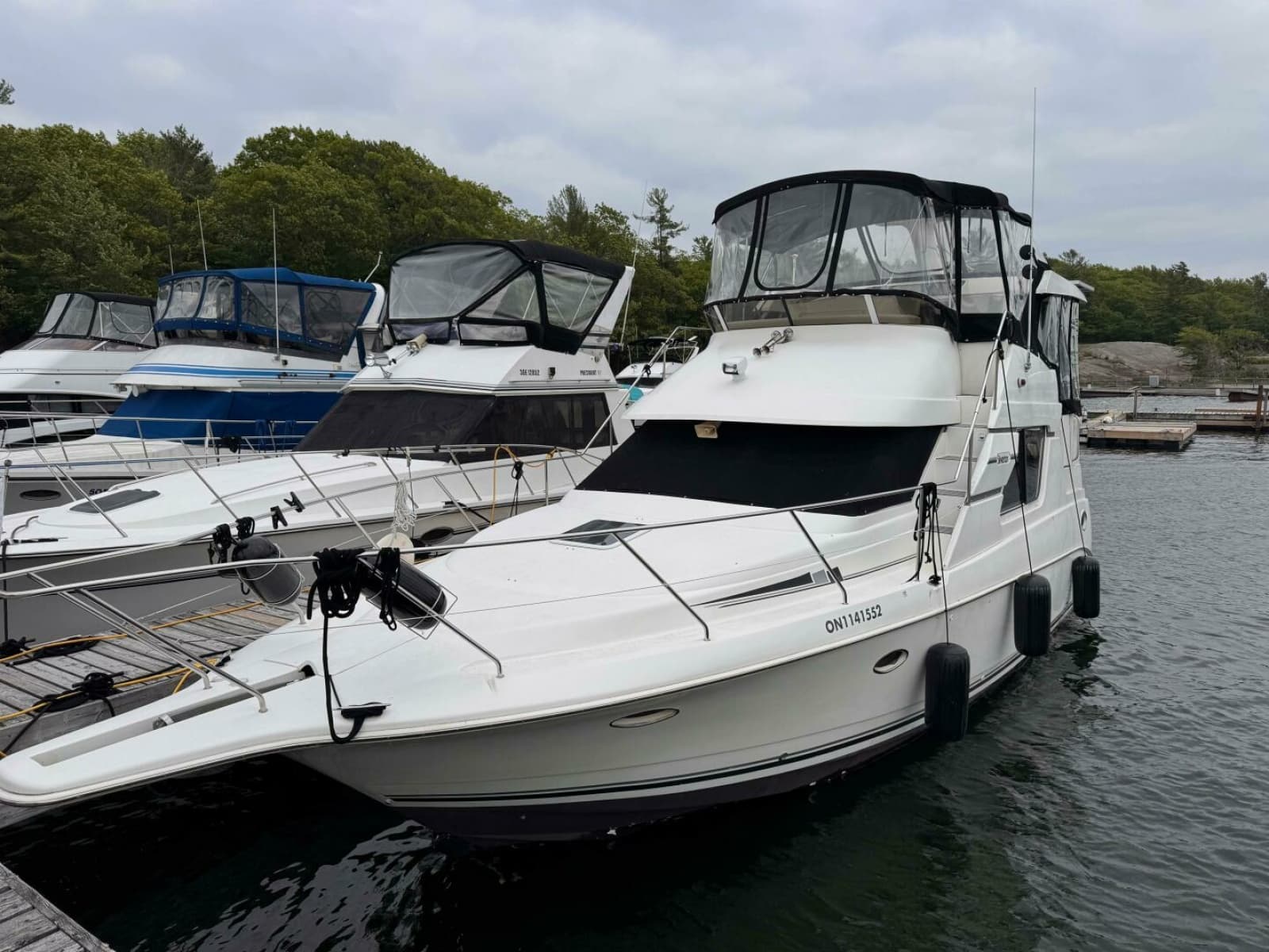 1997 Silverton 352 Motor Yacht - Photo 2
