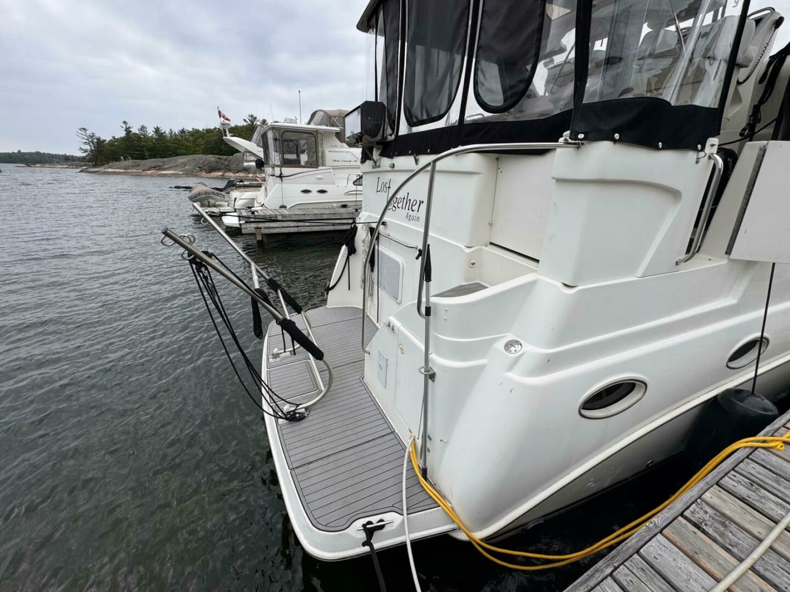 1997 Silverton 352 Motor Yacht - Photo 6