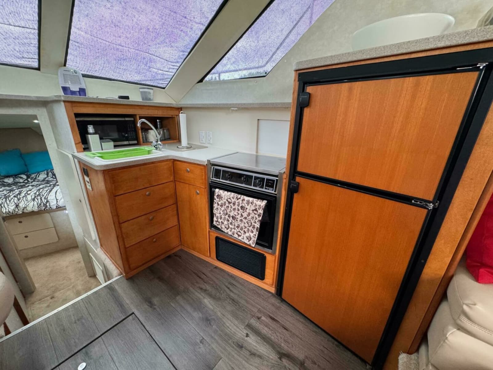 1997 Silverton 352 Motor Yacht - Photo 33