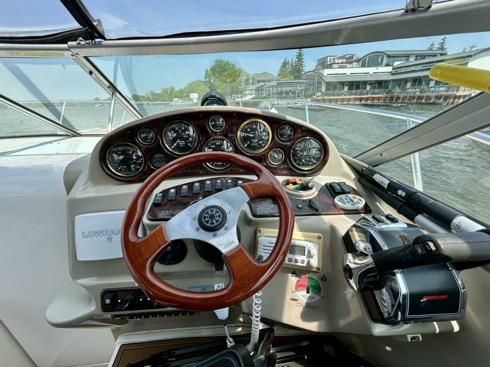 2003 Rinker 310 Fiesta Vee - Photo 13