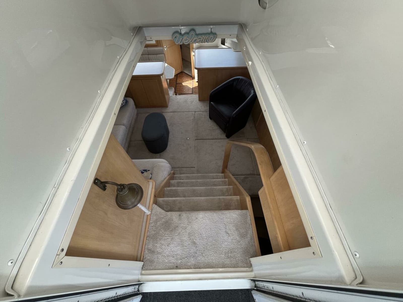 1996 Carver 370 Aft Cabin - Photo 36